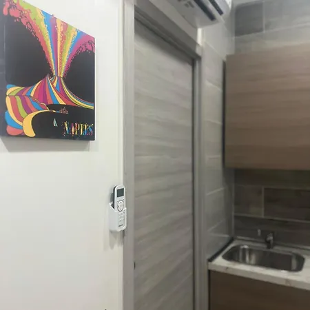 Grevin House * Napoli