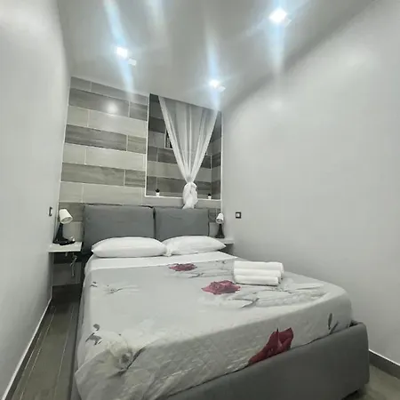 Apartment Grevin House *