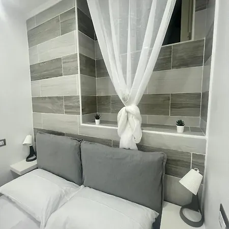 Grevin House *